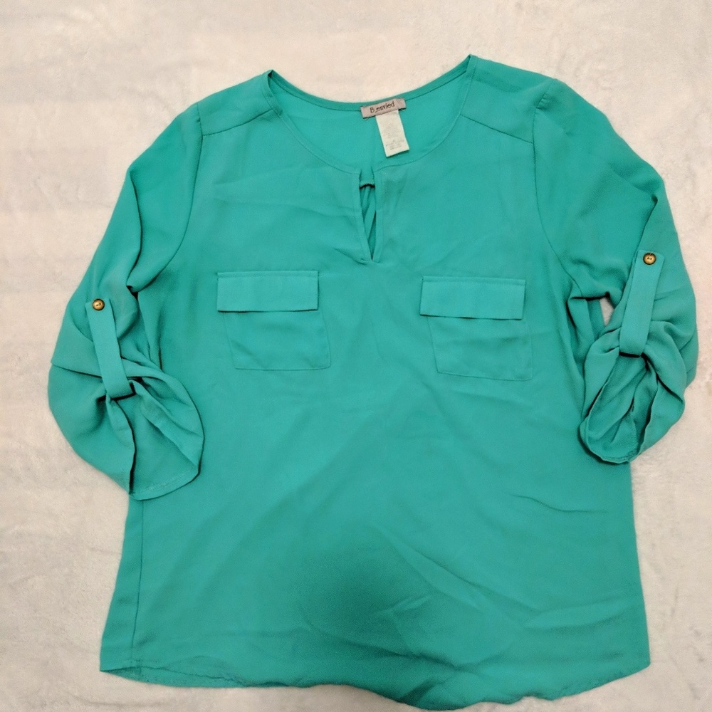 B_envied - Blouse WILL DONATE @ END OF YEAR - Picture 4 of 7